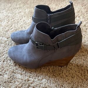 Report Dark Gray Ankle Booties